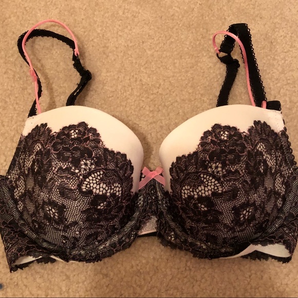 Bundle Set of 4 Victoria's Secret Bras 32DD - Picture 7 of 8